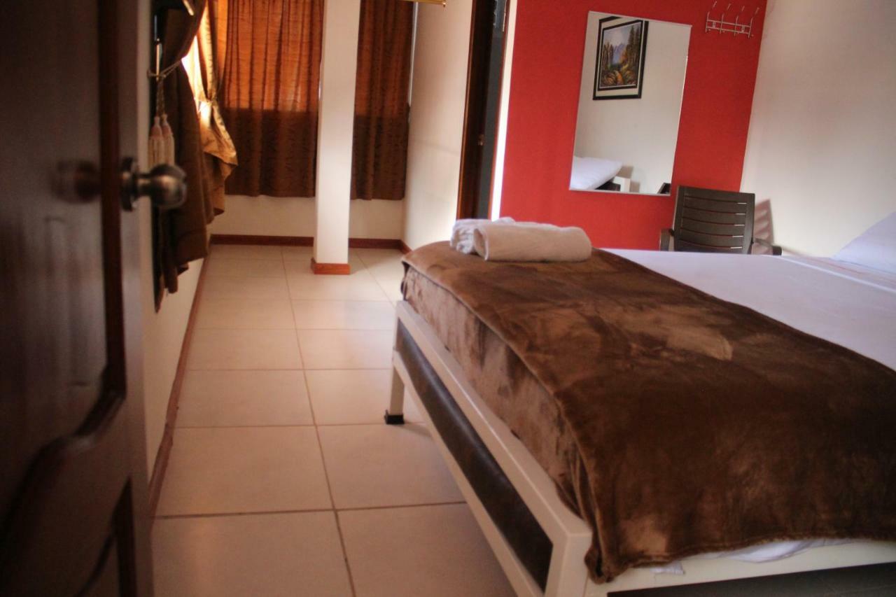 Sun Place Hosteria Las Tunas Bagian luar foto
