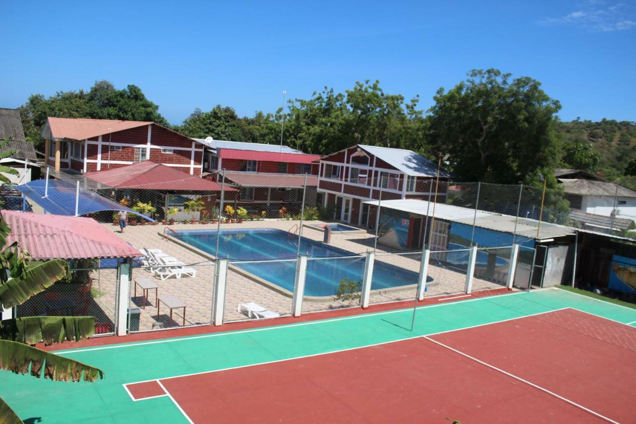 Sun Place Hosteria Las Tunas Bagian luar foto